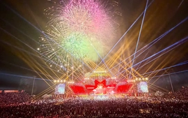 Quảng Ninh rực rỡ chương trình nghệ thuật chào mừng thành công Đại hội XIV của Đảng