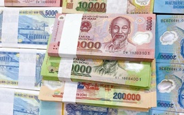 Đổi tiền lì xì dịp Tết, cung hạn, cầu tăng, tiềm ẩn nhiều rủi ro