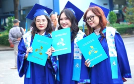 Đại học đưa bài thi tiếng Anh chuẩn hóa vào quy chế đào tạo, nâng tỷ lệ ra trường đúng hạn