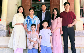 "Gia đình học tập" 5 trụ cột, 6 người con trưởng thành trên vùng biên cương Tuy Đức