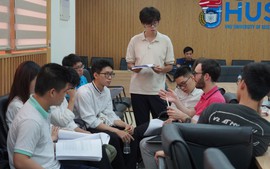 9 sinh viên Toán nhận học bổng 15 triệu đồng/tháng