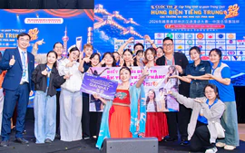 Trường Đại học Lạc Hồng trao giải "Cuộc thi hùng biện tiếng Trung" và học bổng cho sinh viên khó khăn 
