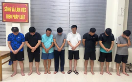 Khởi tố 10 bị can trong đường dây làm giả văn bằng, chứng chỉ, thu lời bất chính gần 3 tỉ đồng