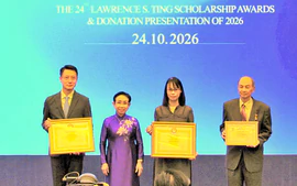 Trao 11,4 tỷ đồng học bổng Đinh Thiện Lý