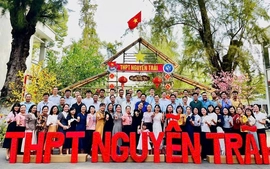 Hội trại xuân Bính Ngọ của Trường trung học phổ thông Nguyễn Trãi - một học kỳ đặc biệt