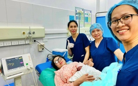 Khoảnh khắc đẹp Tết Bính Ngọ: Hơn 11.000 trẻ chào đời trong 5 ngày nghỉ Tết