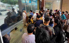 Mua vàng trên giấy có đáng lo không?