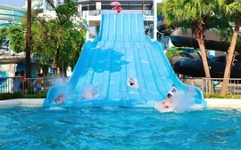 "Hải trình mùa hè" tại công viên nước Hồ Tây