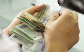 Bộ Nội vụ đề xuất cơ chế tiền thưởng mới đối với cán bộ, công chức từ ngày 1/7