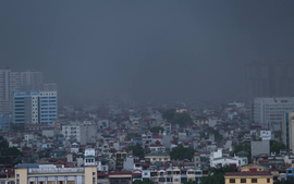 Không khí lạnh gây mưa dông tại hầu khắp miền Bắc