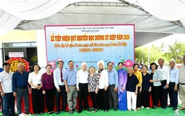 Hội Khuyến học thành phố Cần Thơ tiếp nhận gần 500 triệu đồng từ Quỹ khuyến học Dương Kỳ Hiệp