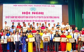 Hội Khuyến học Hà Nội sơ kết, biểu dương 43 mô hình học tập tiêu biểu giai đoạn 2021-2026