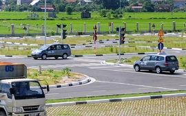 Loạt chiêu trò gian lận sát hạch lái xe, nhiều địa phương để xảy ra vi phạm