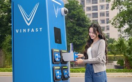 Tủ đổi pin phủ rộng, xe máy điện VinFast “nạp năng lượng” trong 1 phút, đi lại thuận tiện hơn xe xăng