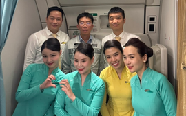 Bác sĩ Việt Nam kịp thời cấp cứu hành khách trên chuyến bay Hà Nội - Paris