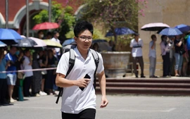Điểm chuẩn vào lớp 10 chuyên Khoa học Tự nhiên, cao nhất chuyên Hoá 20,25 điểm