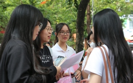 Hơn 1,2 triệu thí sinh bắt đầu thi môn Ngữ văn kỳ thi tốt nghiệp trung học phổ thông 2026