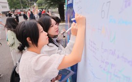 Tuyển sinh đại học: Ai đang bị bỏ lại?