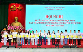 Hội Khuyến học Hưng Yên đồng hành tuyên dương, khen thưởng học sinh xuất sắc