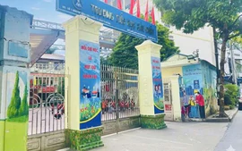 Sáp nhập trường học: Phía sau những tấm biển trường mới