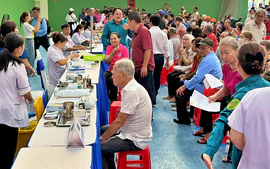 Thành phố Hồ Chí Minh tăng tốc khám sức khỏe toàn dân: 36 địa phương vượt mốc 30%