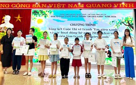Cuộc thi vẽ tranh "Em gieo xanh" nuôi dưỡng tình yêu thiên nhiên, môi trường trong học sinh Lào Cai
