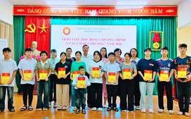Hội Khuyến học tỉnh Sơn La khởi động Chương trình "Cùng em đến trường" năm 2026