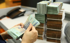 Khi nào Bộ Nội vụ trình đề án cải cách tiền lương năm 2027