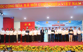 Hội Khuyến học Lâm Đồng phối hợp trao 245 suất học bổng, tuyên truyền an ninh mạng cho sinh viên Trường Đại học Phan Thiết