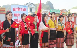 Niềm vui khai giảng năm học mới ở trường phổ thông liên cấp vùng biên giới Nghệ An