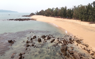 Vẻ đẹp hoang sơ của Cái Chiên, hòn đảo ít dân cư ở Quảng Ninh