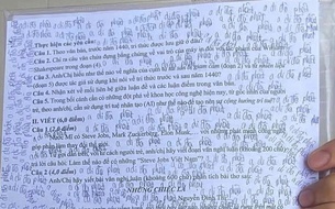 Sĩ tử viết kín đề thi Ngữ văn những dòng chữ cầu nguyện gây sốt mạng xã hội