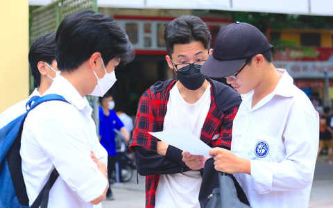 Bộ Giáo dục và Đào tạo thông tin về việc đề thi môn Toán đột ngột chuyển từ dễ sang khó