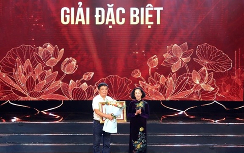 Trao giải sáng tác, quảng bá tác phẩm về "Học tập và làm theo tư tưởng, đạo đức, phong cách Hồ Chí Minh"