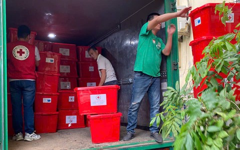 Hội Chữ thập đỏ Việt Nam triển khai đợt cứu trợ khẩn cấp người dân vùng lũ tại 10 tỉnh