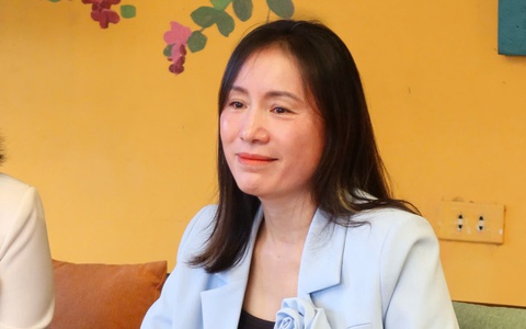 Phụ nữ công sở bật khóc vì lần đầu dám nói ra sự thật tại talkshow 20/10