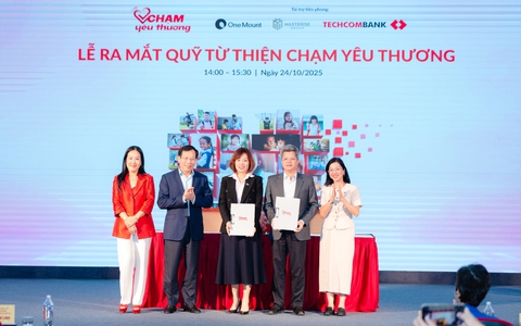 Quỹ từ thiện Chạm Yêu Thương chính thức ra mắt