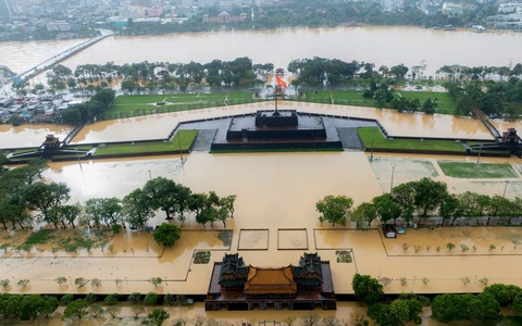 Khôi phục các hoạt động ngay sau khi lũ rút, nhất là lớp học, trường học và các cơ sở y tế