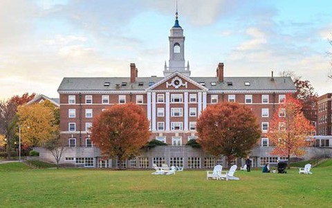 Đại học Mỹ yêu cầu sinh viên có điểm thi đánh giá năng lực