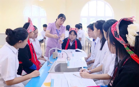 Quảng Ninh chuẩn hóa đội ngũ giáo viên, đầu tư cơ sở vật chất hiện đại, đồng bộ