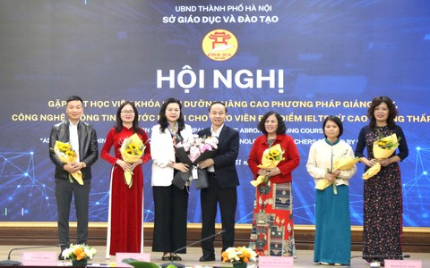 100 giáo viên Hà Nội tham gia khóa bồi dưỡng ứng dụng công nghệ thông tin tại Úc