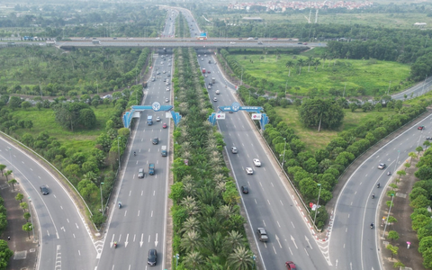 Cấm xe tải, xe khách lưu thông ở làn 1 trục Nhật Tân - Nội Bài từ 25/11