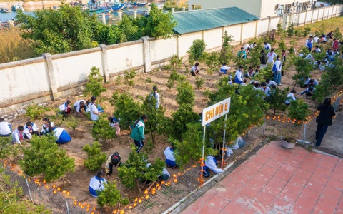 Học sinh Cô Tô chung tay xây dựng Đặc khu xanh - sạch - bền vững