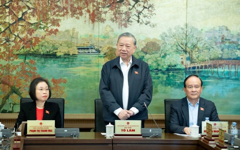 Tổng Bí thư Tô Lâm: Cần kịp thời đào tạo giáo viên không chỉ tiếng Anh mà còn dạy các môn khác bằng tiếng Anh