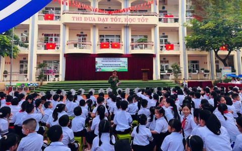 Nâng cao nhận thức về an toàn giao thông để xây dựng học đường an toàn