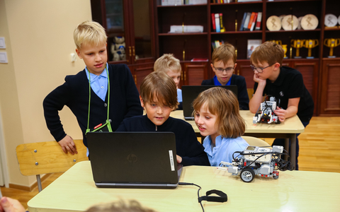 7 tuổi học lập trình: Estonia đã đặt nền móng giáo dục công nghệ từ hơn một thập kỷ trước như thế nào?