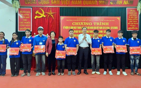 "Tân Trào tiếp sức đến trường": Điểm tựa cho học sinh, sinh viên nghèo vượt khó tại Tuyên Quang