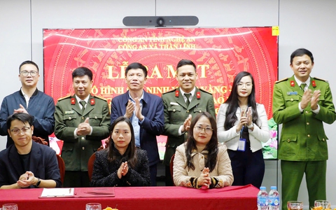 Ra mắt mô hình "An ninh vững vàng, doanh nghiệp vững mạnh, người lao động yên tâm sản xuất"