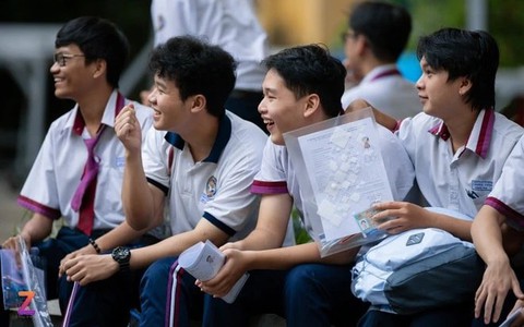 Thành phố Hồ Chí Minh tuyển sinh đầu cấp với 4 giai đoạn