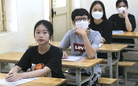 Đề kiểm tra khảo sát vào lớp 10 môn bong da truc tiep keo nha cai của Trường Trung học cơ sở và Trung học phổ thông Nguyễn Tất Thành